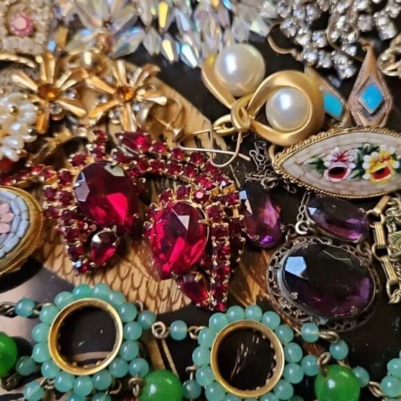 2 LB Luxury HIGH END designer jewelry lot~ signed and unsigned mostly wearable - Picture 3 of 5